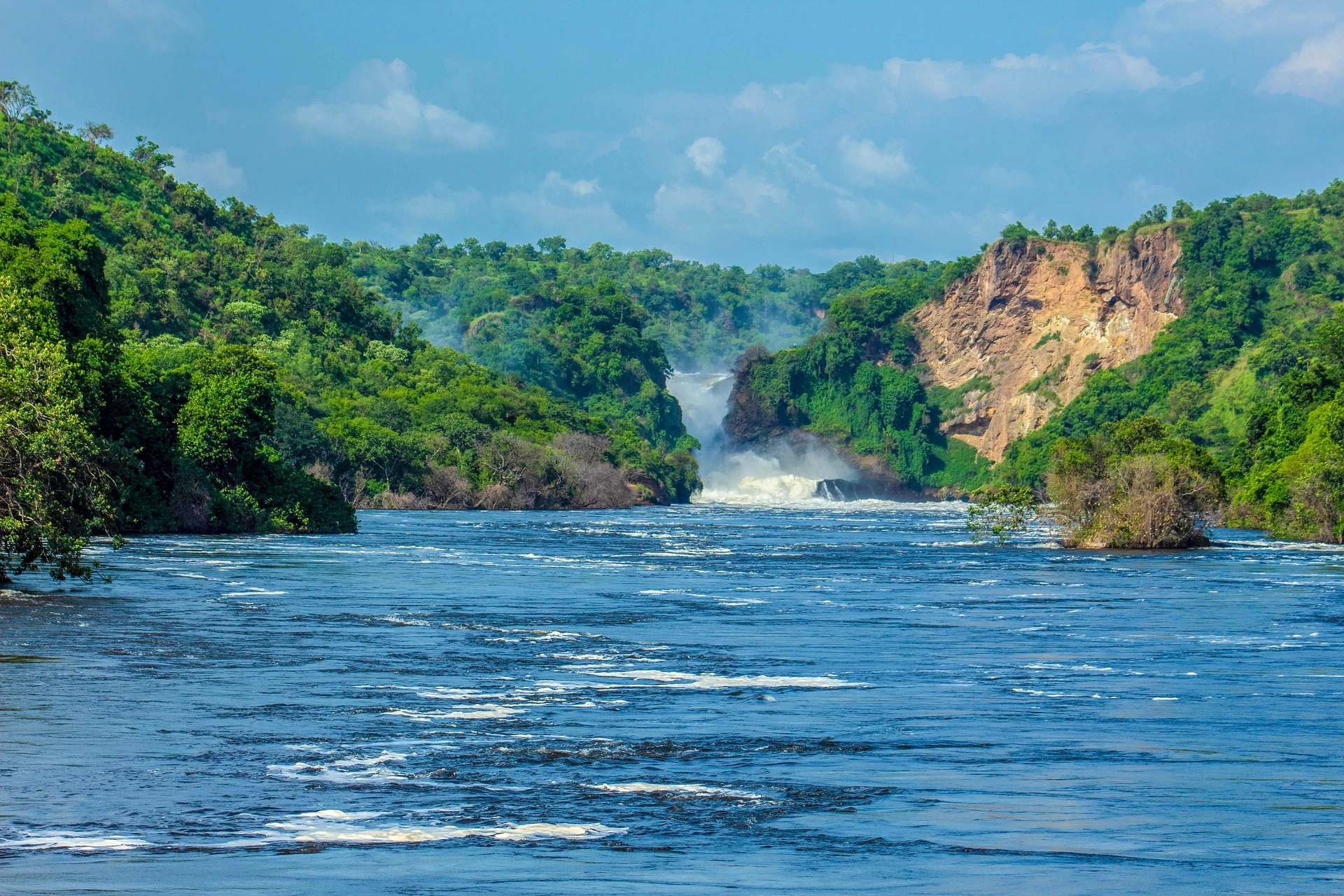 Murchison Falls and Nile boat safaris